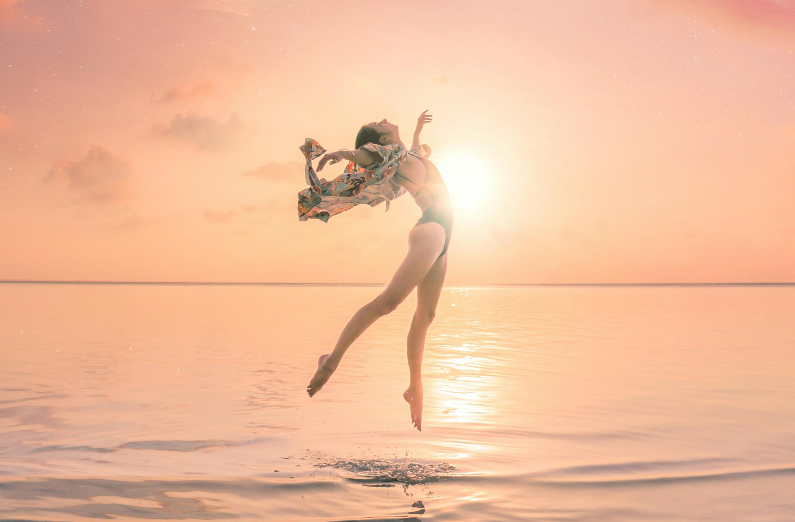 Kozmik Enerji Dengesi: Yoga ve Astrolojinin Birleşimi